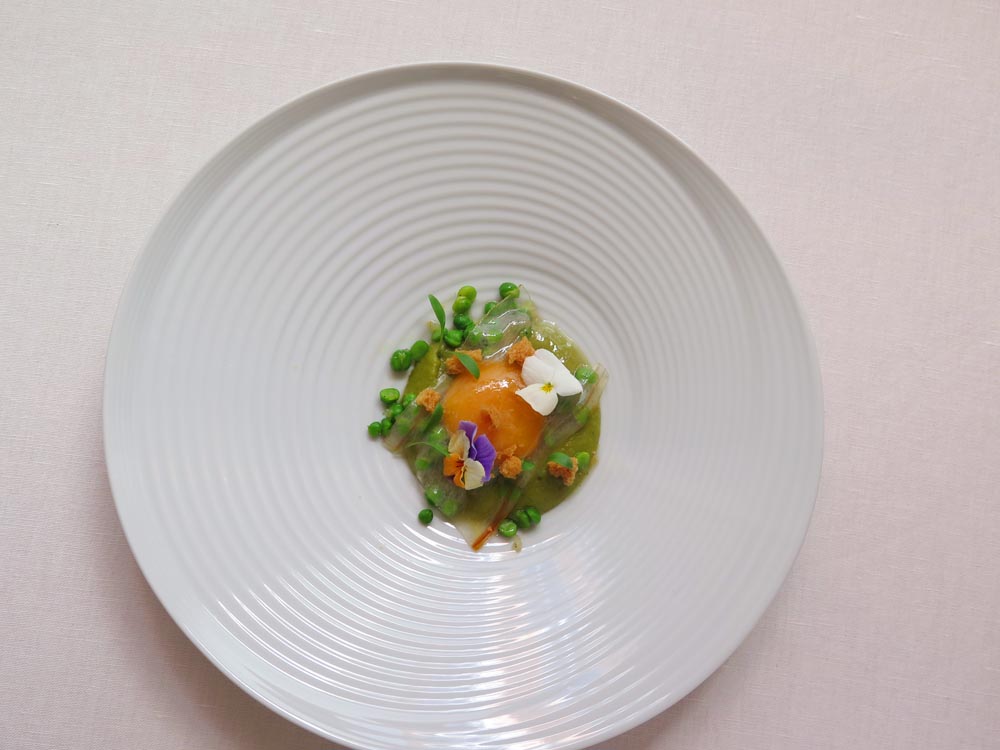 José Avillez - Smoked egg yolk with pea and bacon stew purée - 1